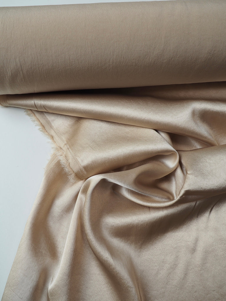 Dune Stretch Crushed Satin