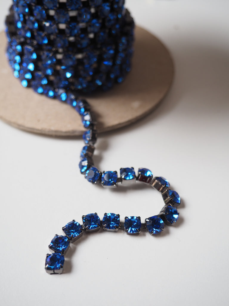 Preciosa Sapphire Crystal + Gunmetal Cup Chain - 5mm