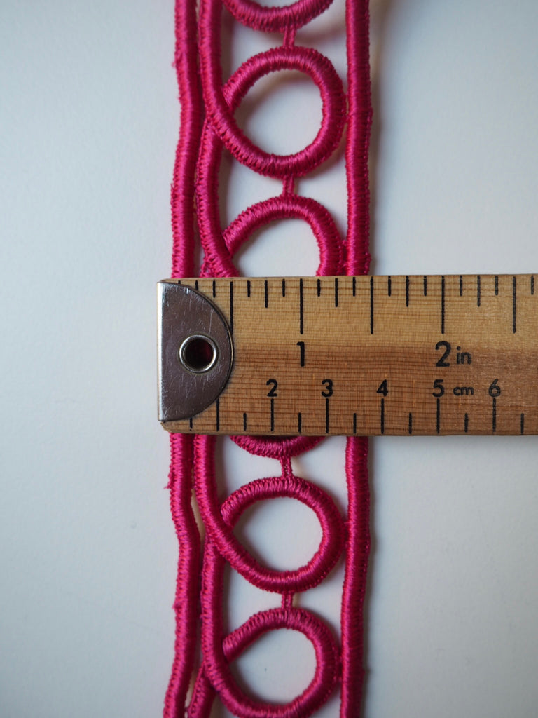 Fuchsia Satin Guipure Loop Border Trim 4cm