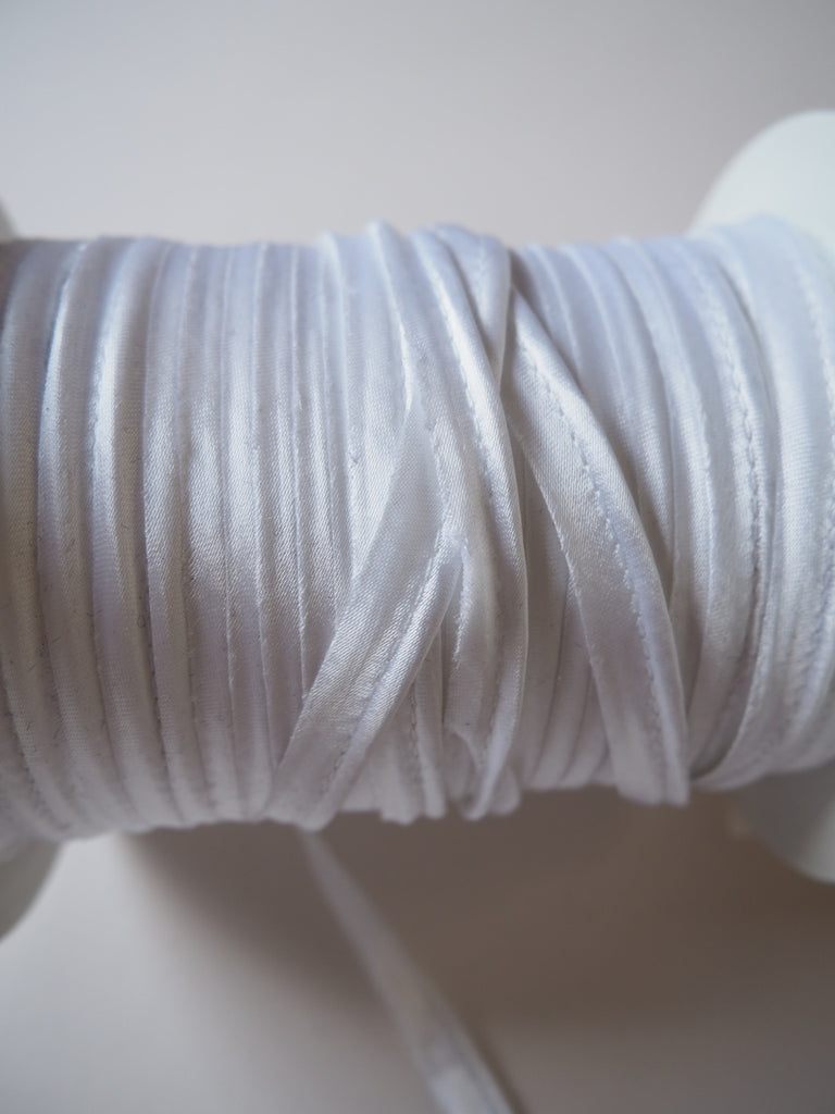 White Satin Bias Piping 10mm