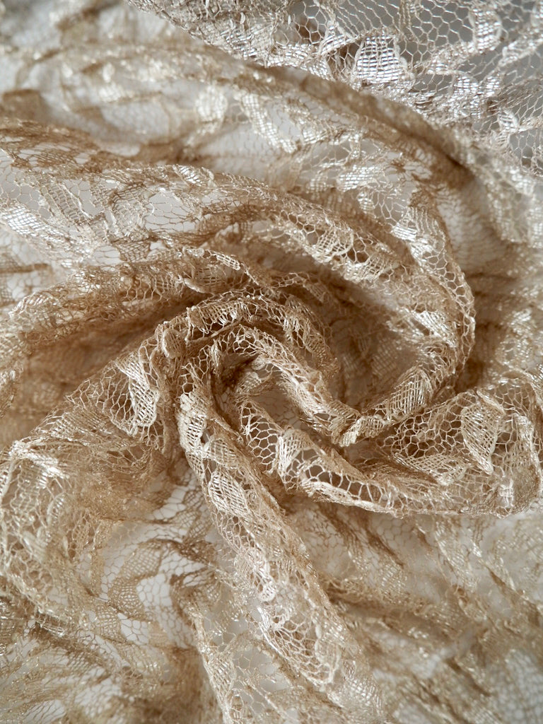 Aura Coffee Scalloped Crinkle Lace