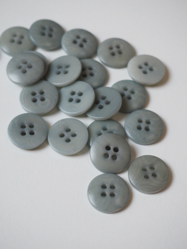 FOLK Flat Corozo Buttons 13mm/20L