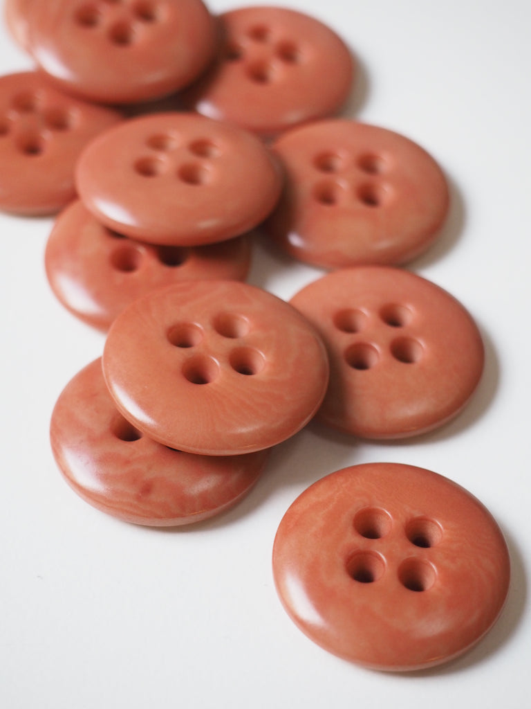 FOLK Sunken Hole Corozo Buttons 25mm/40L