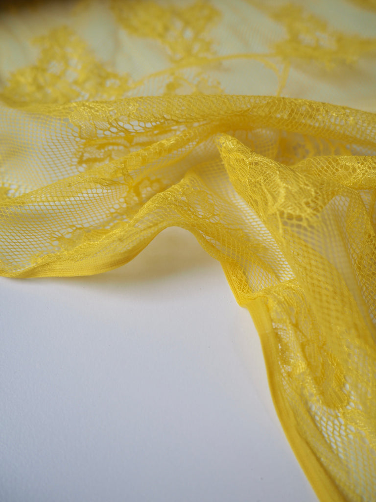 Buttercup Chantilly Lace