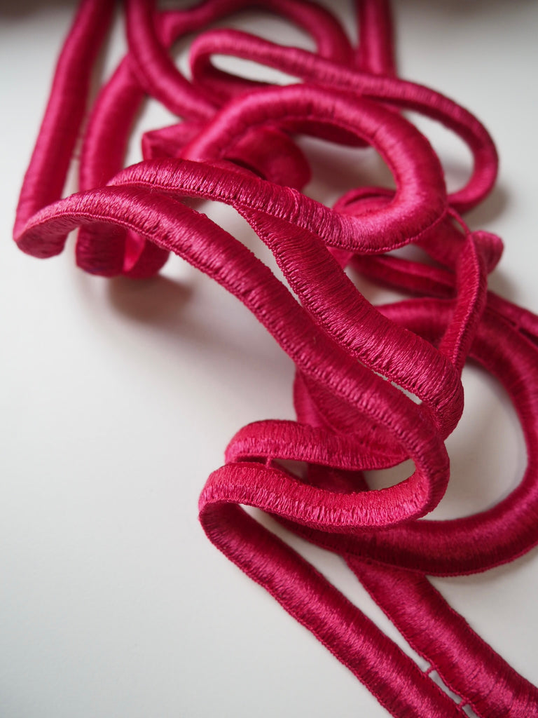 Fuchsia Satin Guipure Giant Loop Border Trim 11.5cm