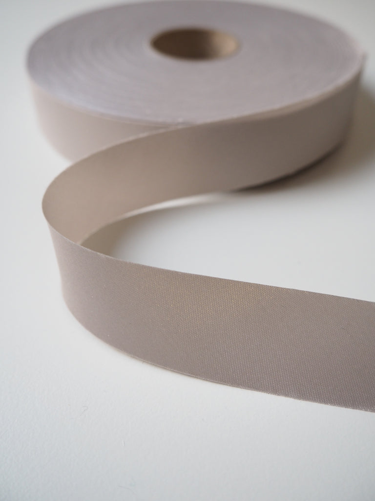 Light Grey Satin Bias Tape 60m Roll