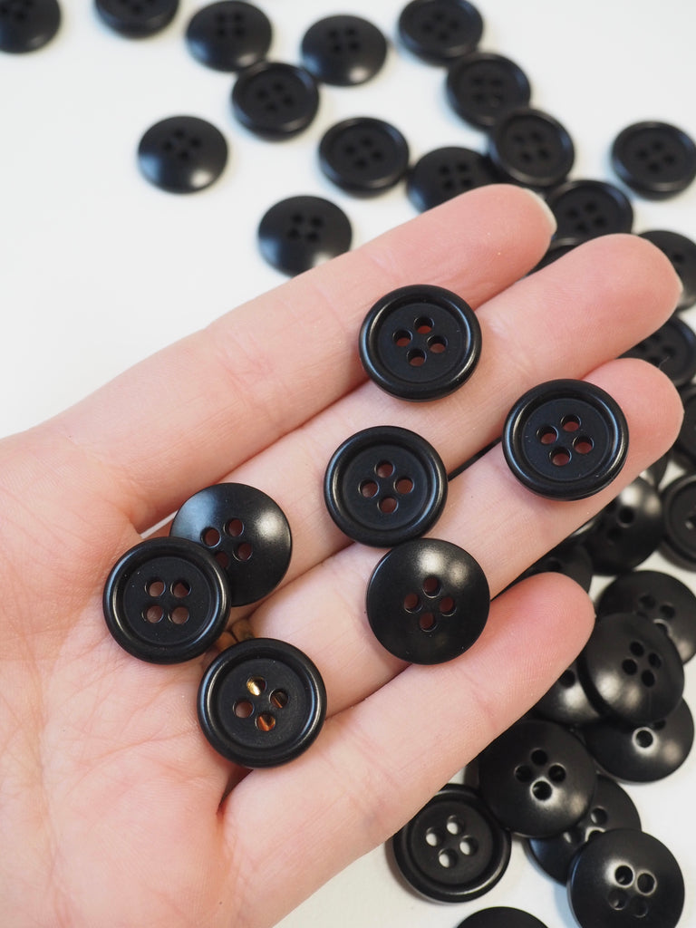 Black Corozo Button 15mm