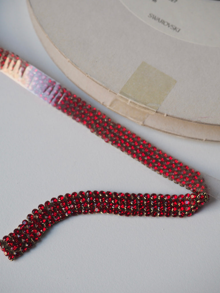 Swarovski Narrow Ruby Crystal Chainmail Trim 10mm