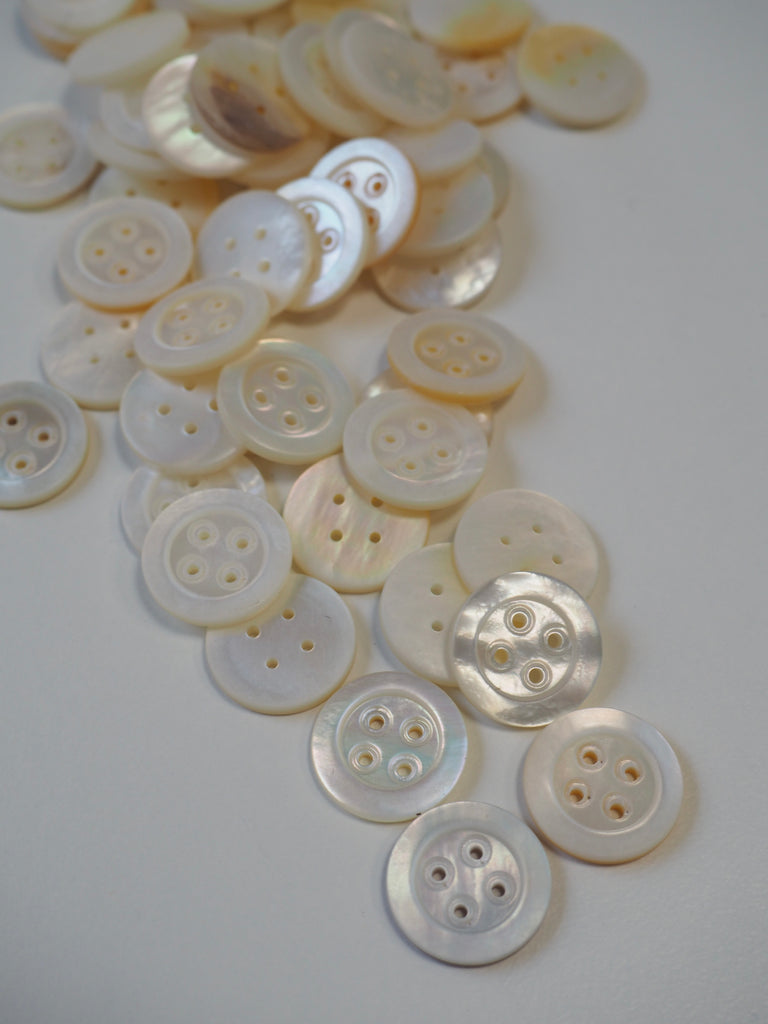 Mother Of Pearl Shell Button 15mm