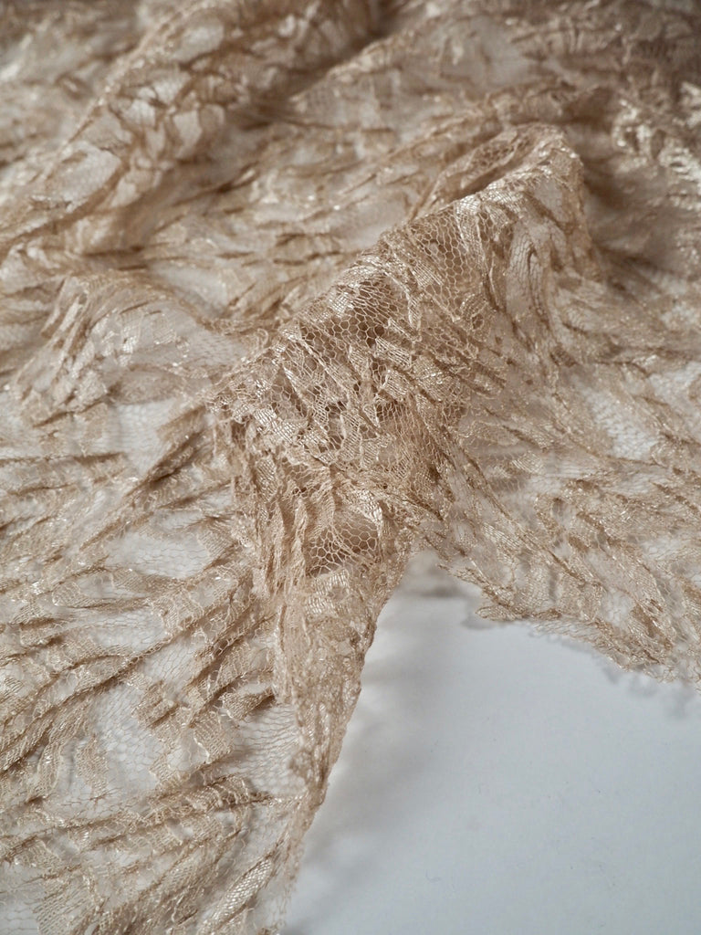 Aura Coffee Scalloped Crinkle Lace