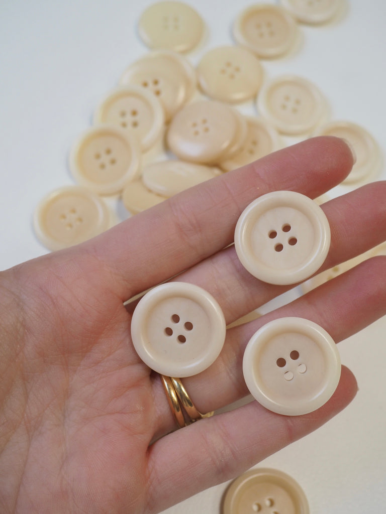 Natural Corozo Button 23mm