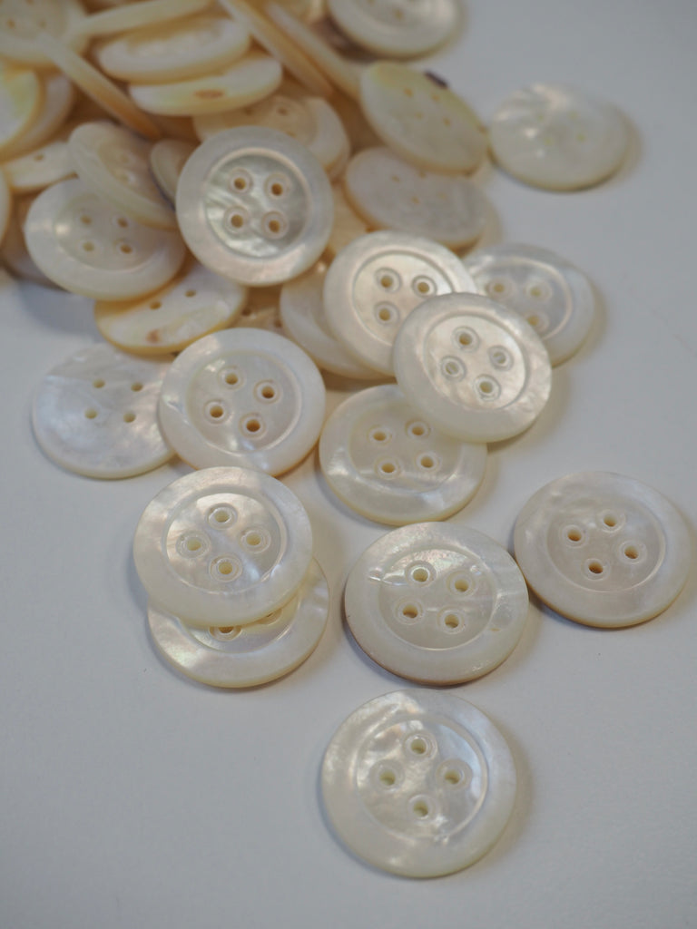 Mother Of Pearl Shell Button 20mm