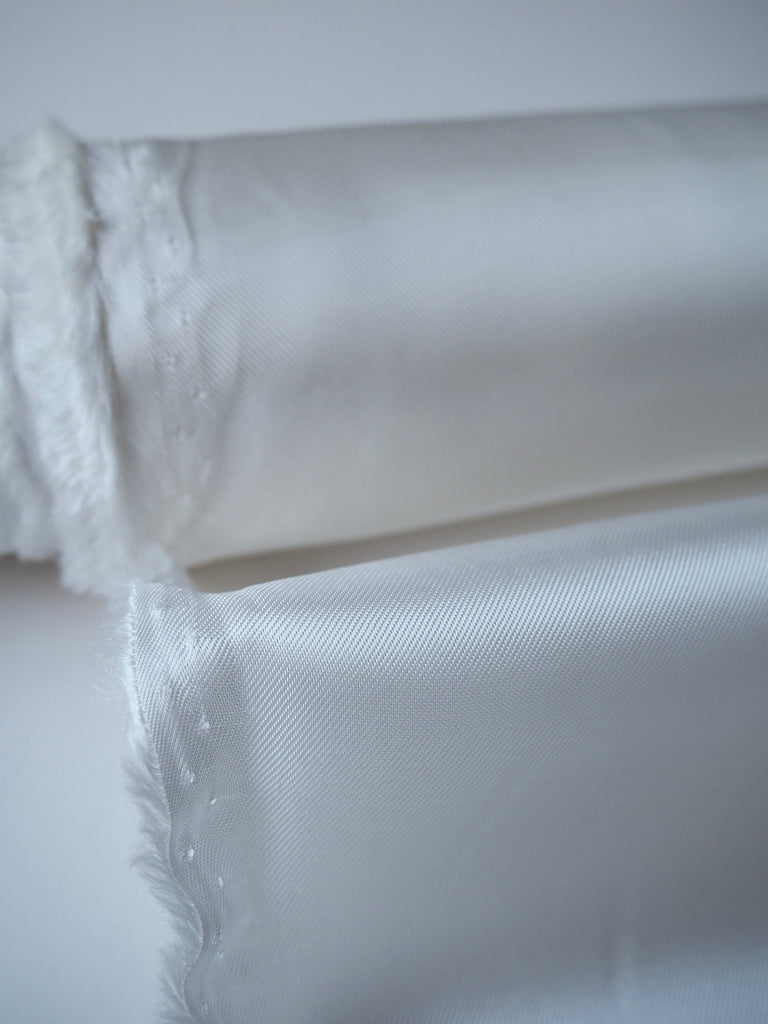 White Heavy Satin Twill Viscose Lining