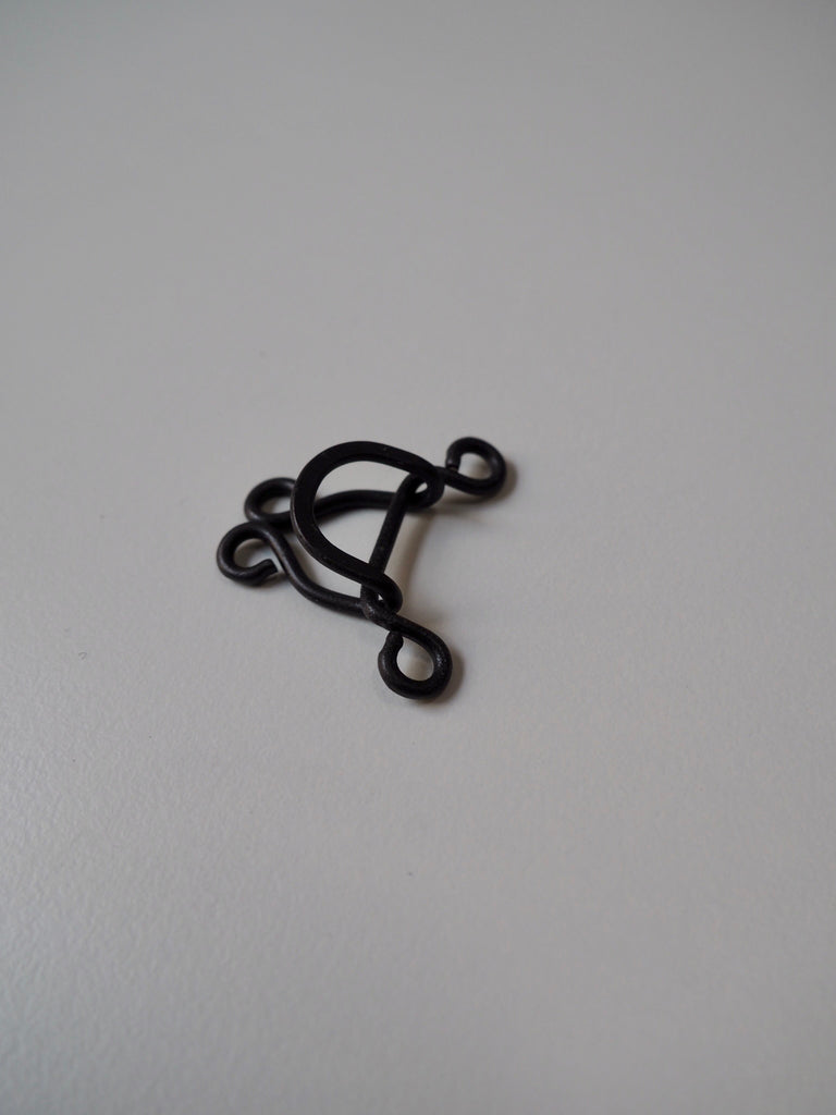 Black Hook + Bar Clasp 16mm