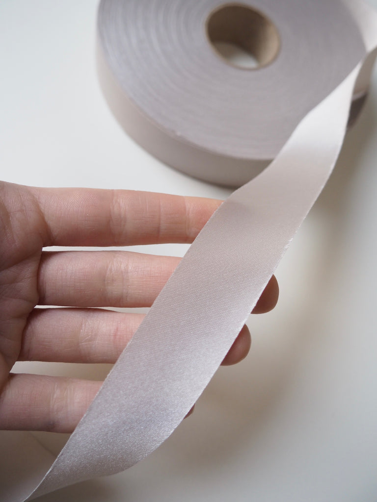 Light Grey Satin Bias Tape 60m Roll