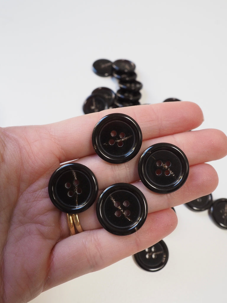 Dark Brown Faux-Horn Plastic Button 20mm