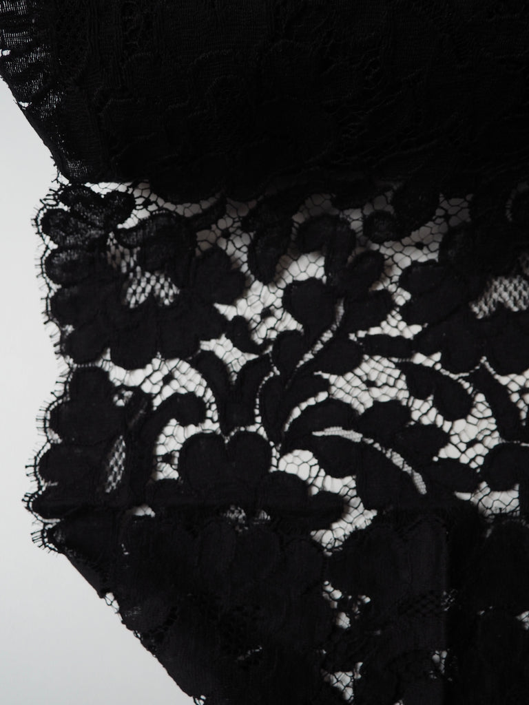 Black Leafy Scallop French Lace