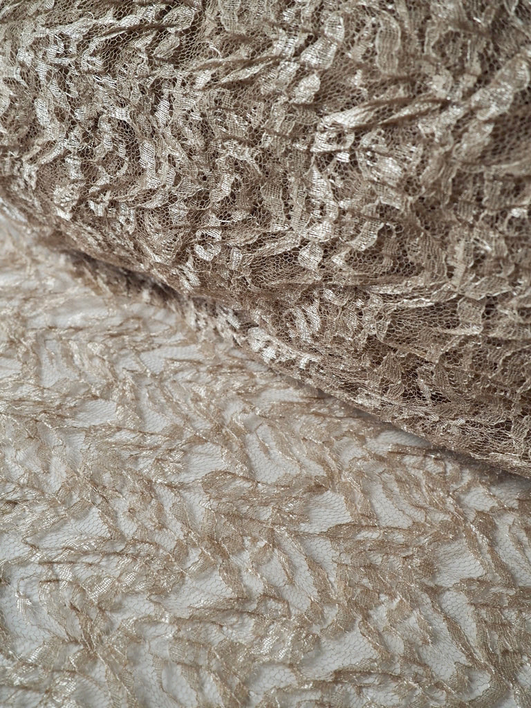 Aura Coffee Scalloped Crinkle Lace