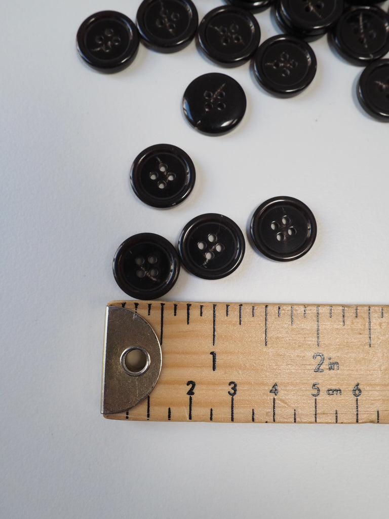 Dark Brown Faux-Horn Plastic Button 18mm