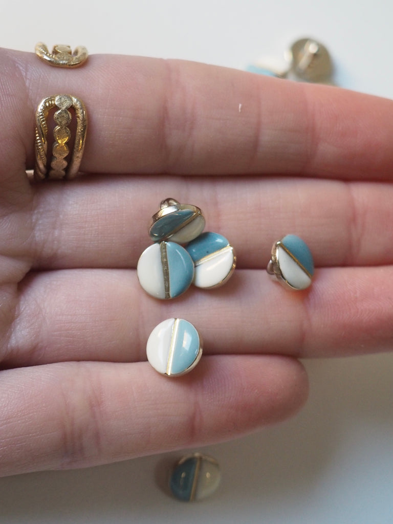 Two-Tone Enamel Shank Buttons