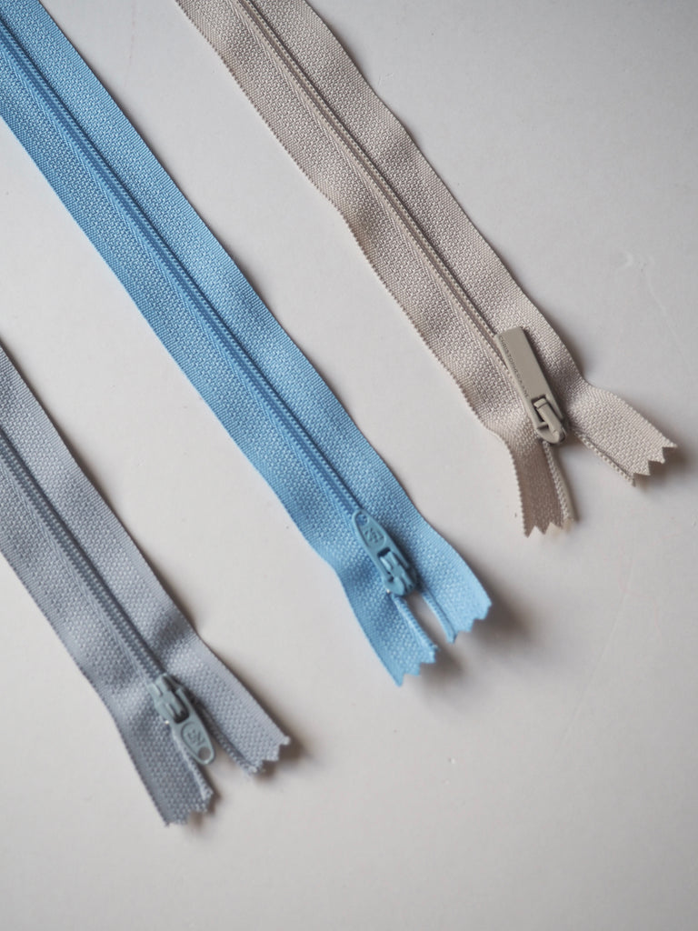 20cm/8inch Standard Zips