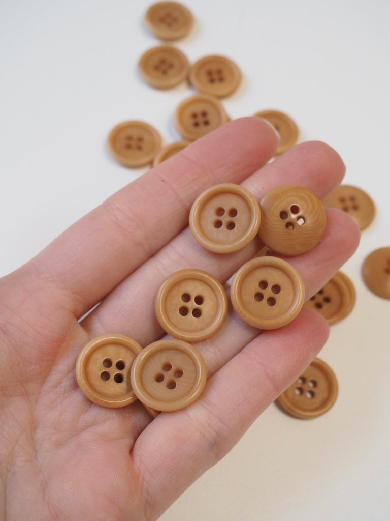 Alder Corozo Button 16mm