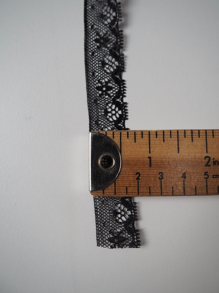 Delia Black Lace Trim 20mm