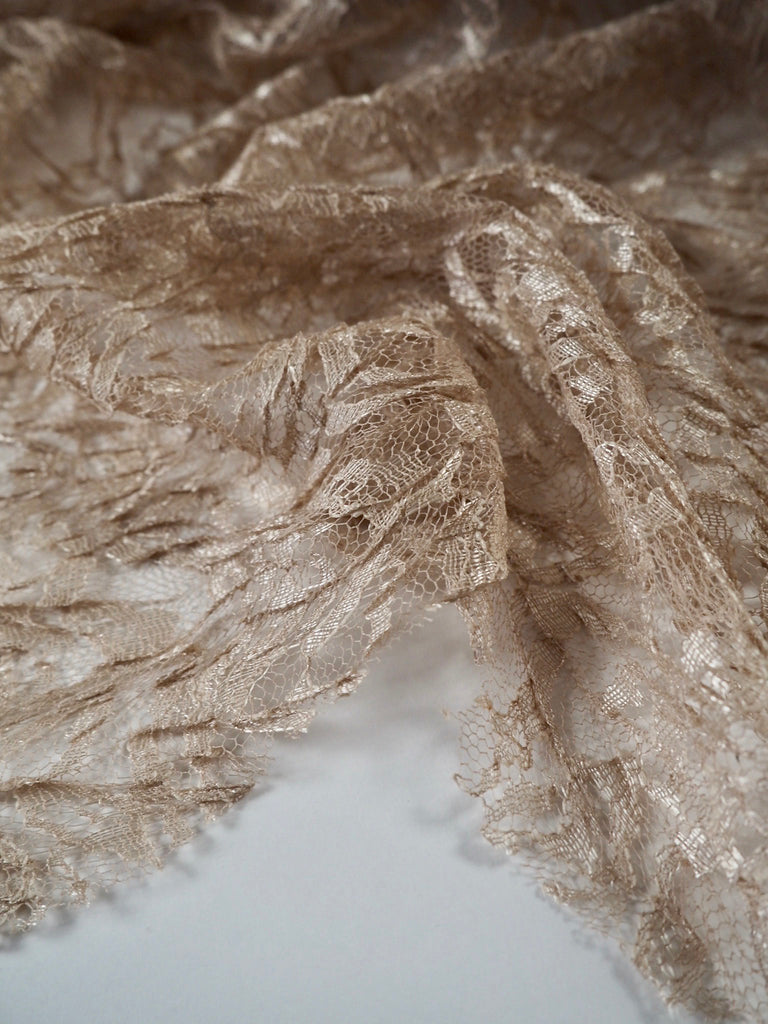 Aura Coffee Scalloped Crinkle Lace