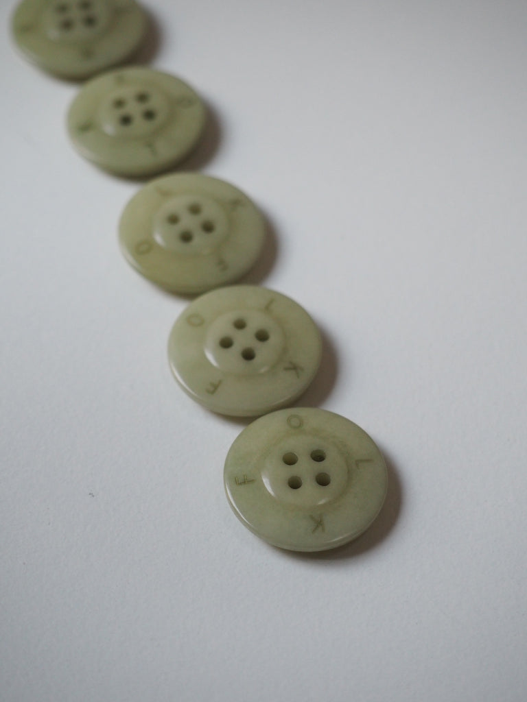 FOLK Engraved Corozo Buttons 18mm/28L