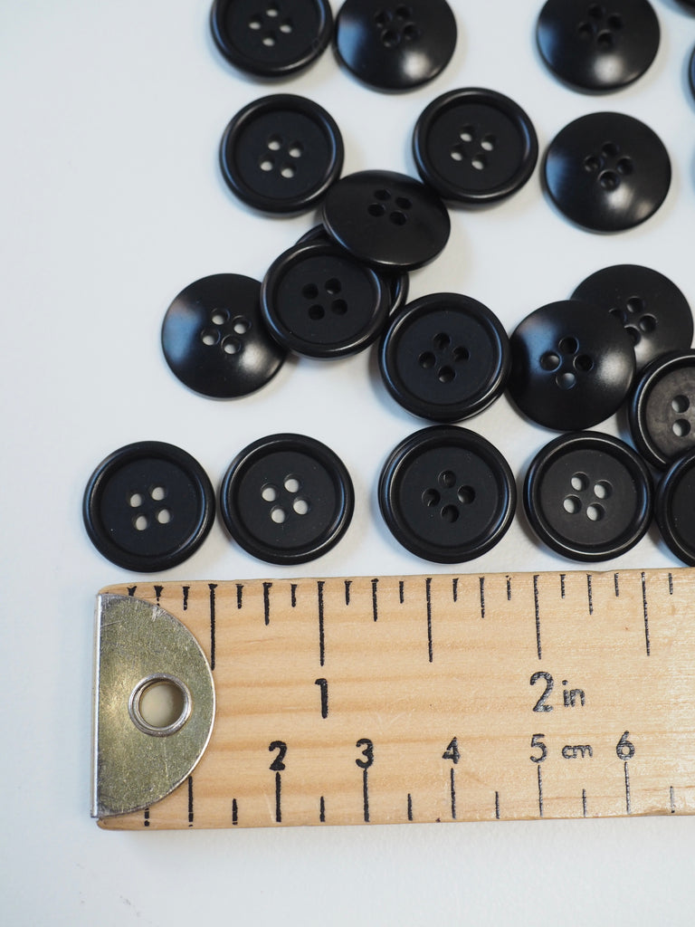 Black Corozo Button 16mm