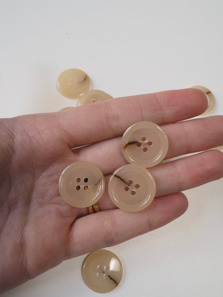 Natural Faux-Horn Plastic Button 20mm